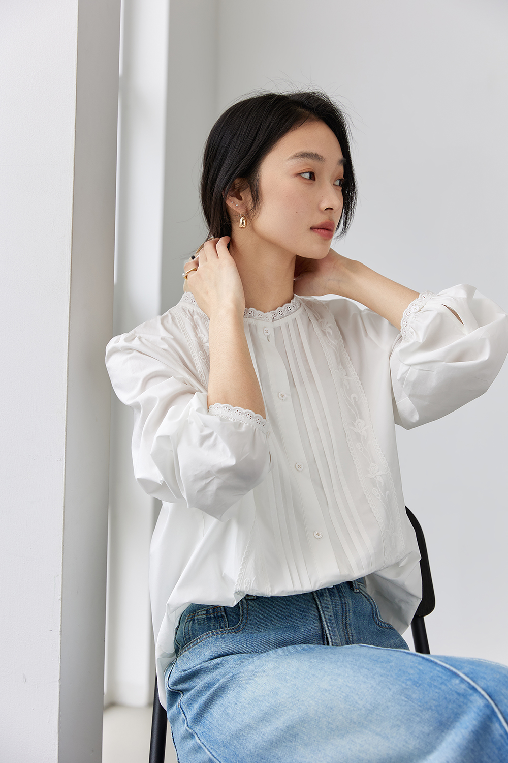 Peter Pan Collar Cotton Blouse with Lace Trim-VIMLYSTORE