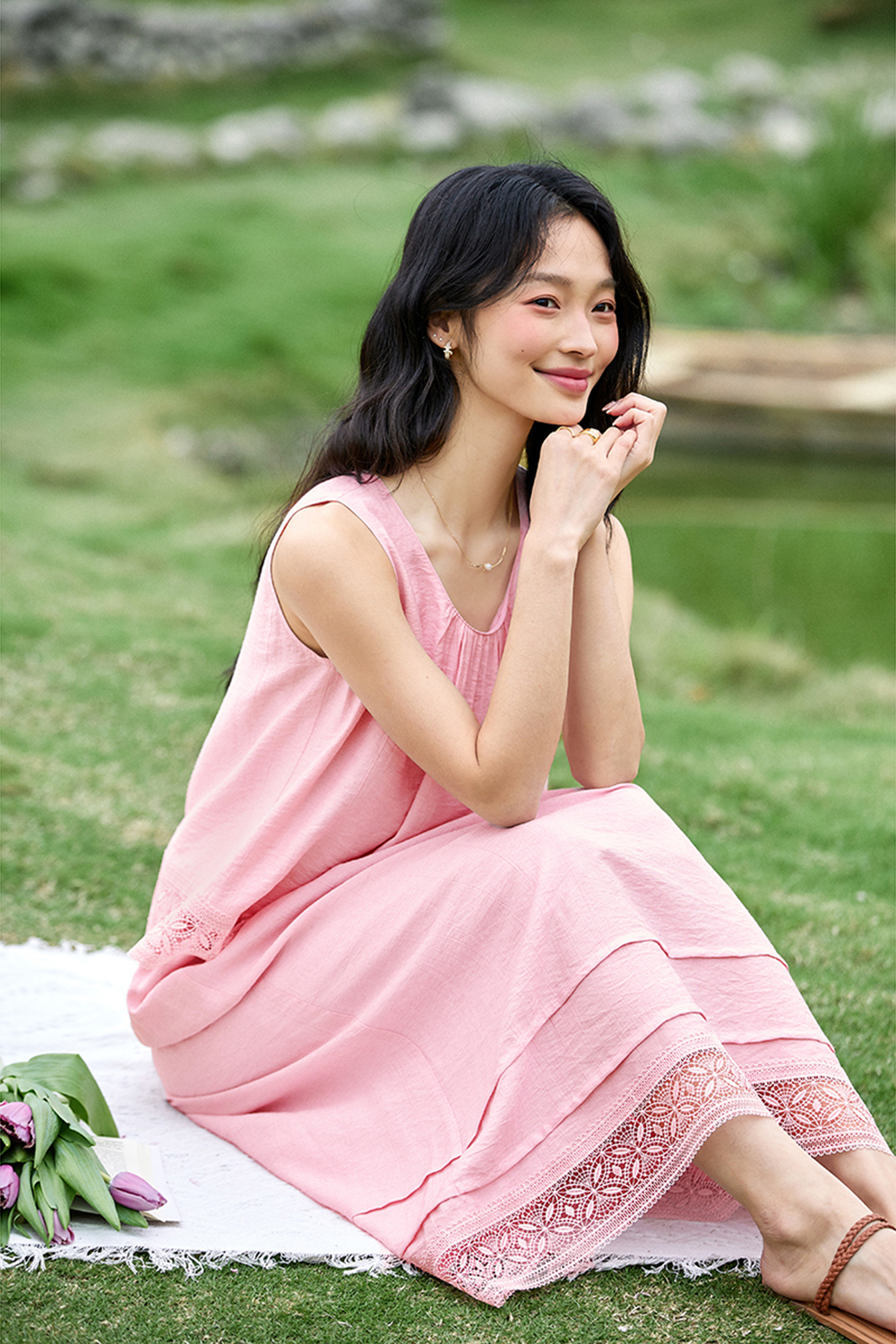 Linen Blend Stitching Lace Sleeveless Top and Half Umbrella skirt Suit-VIMLYSTORE