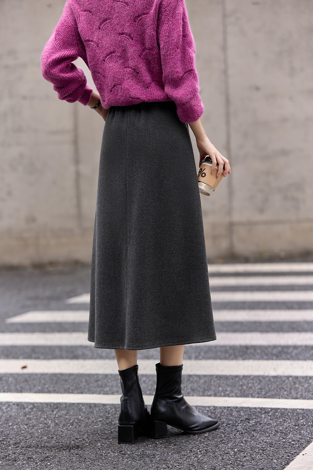 Elegant Light Wool Midi Skirt