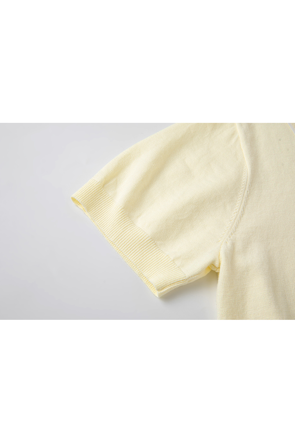 Lace-Trimmed Short-Sleeve Knit Top for Casual Chic-VIMLYSTORE