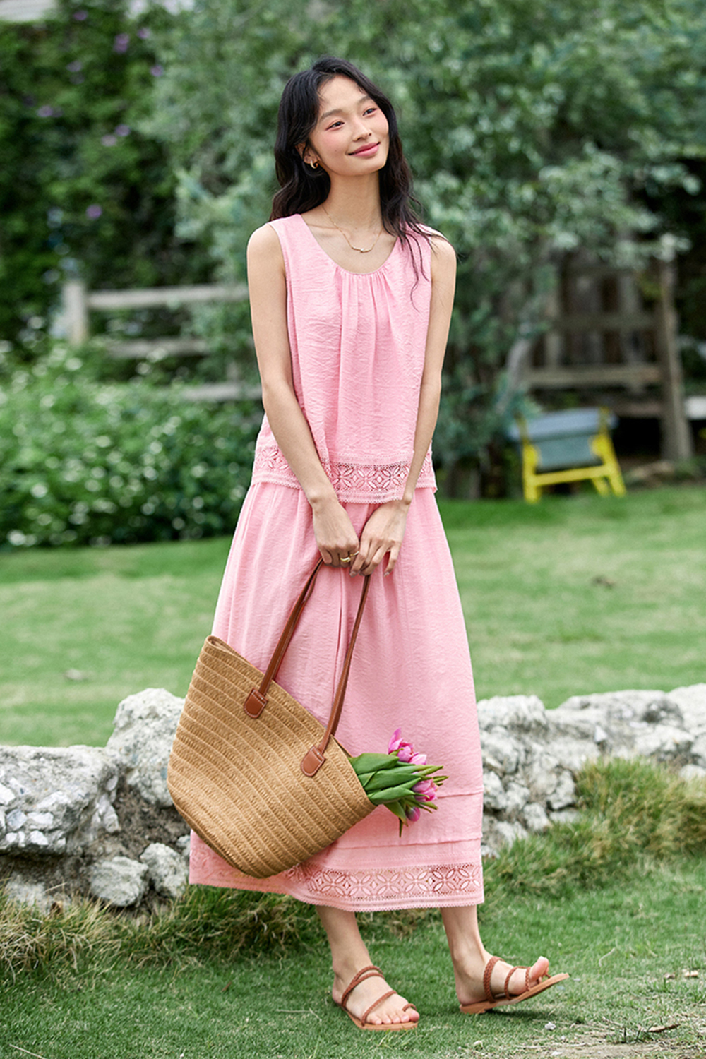 Linen Blend Stitching Lace Sleeveless Top and Half Umbrella skirt Suit-VIMLYSTORE