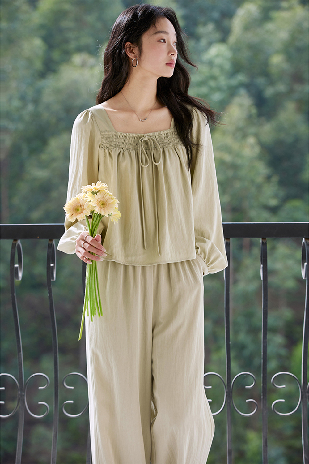 Retro Square-Neck Pleated Top with Wide-Leg Pants Set
