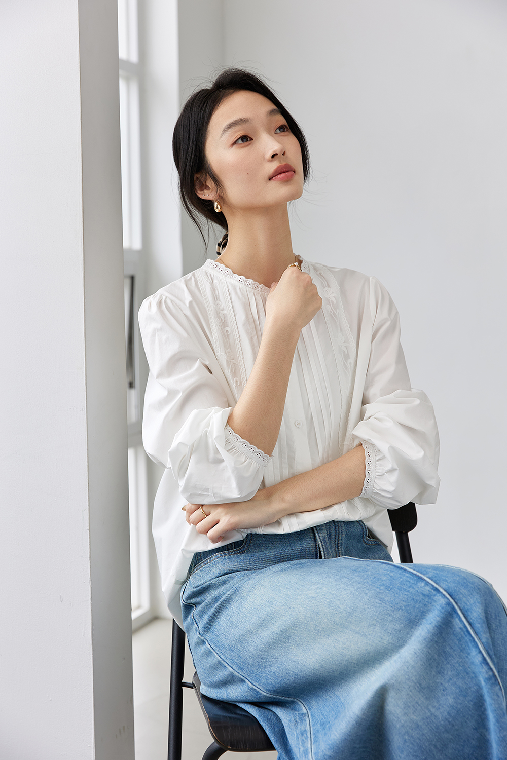 Peter Pan Collar Cotton Blouse with Lace Trim-VIMLYSTORE