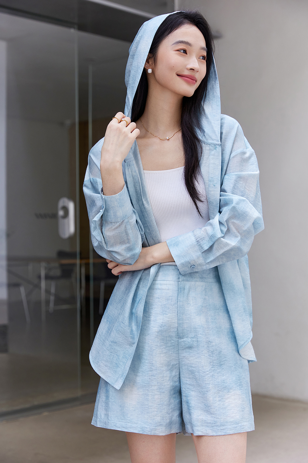 Blue & White Lyocell Sun Protection Hooded Shirt & Shorts Two-Piece Set