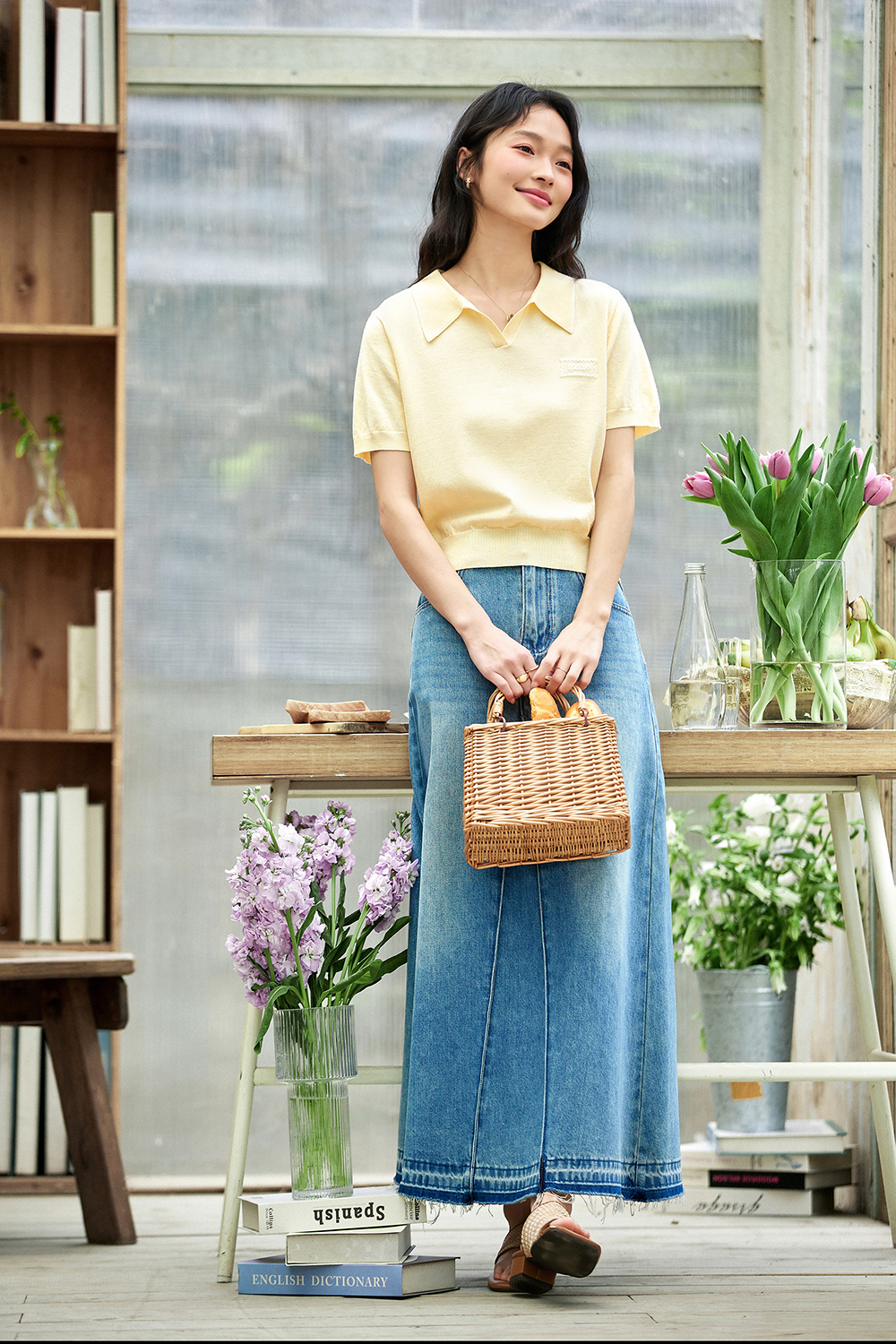 Lace-Trimmed Short-Sleeve Knit Top for Casual Chic-VIMLYSTORE