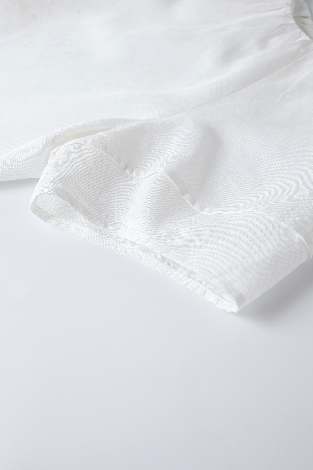 Minimalist Commute Textured Shirt with Round Neck