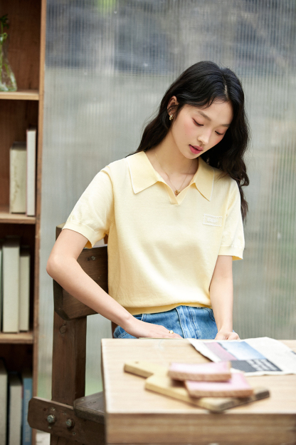 Lace-Trimmed Short-Sleeve Knit Top for Casual Chic-VIMLYSTORE