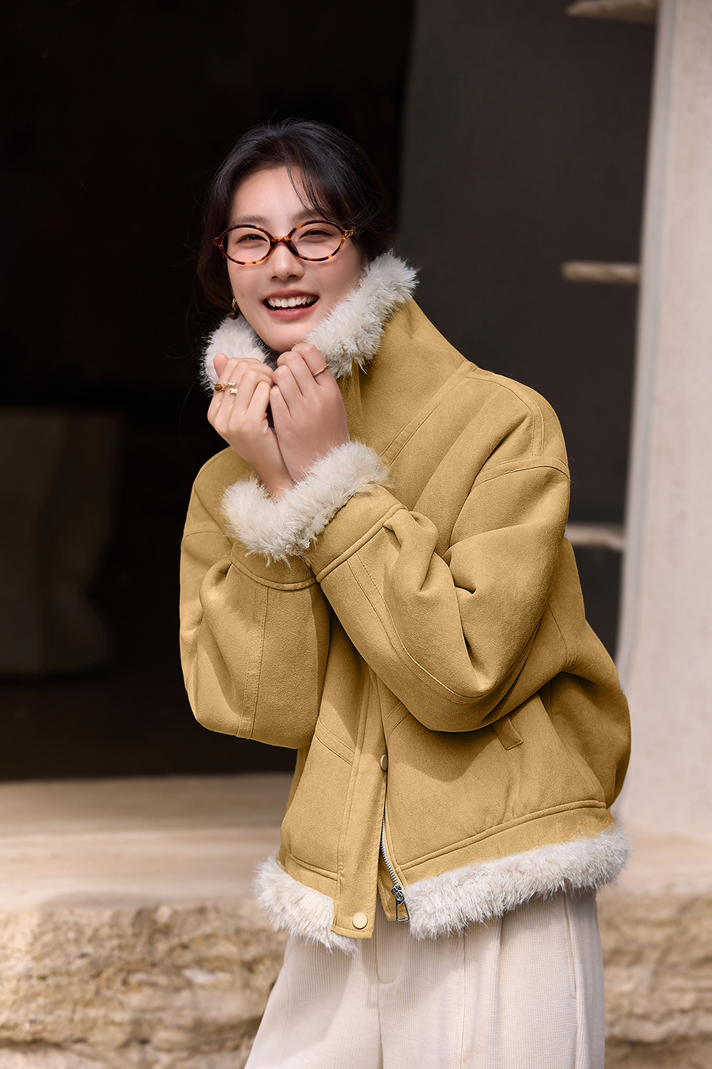 Fur Collar Shearling-Lined Short Coat