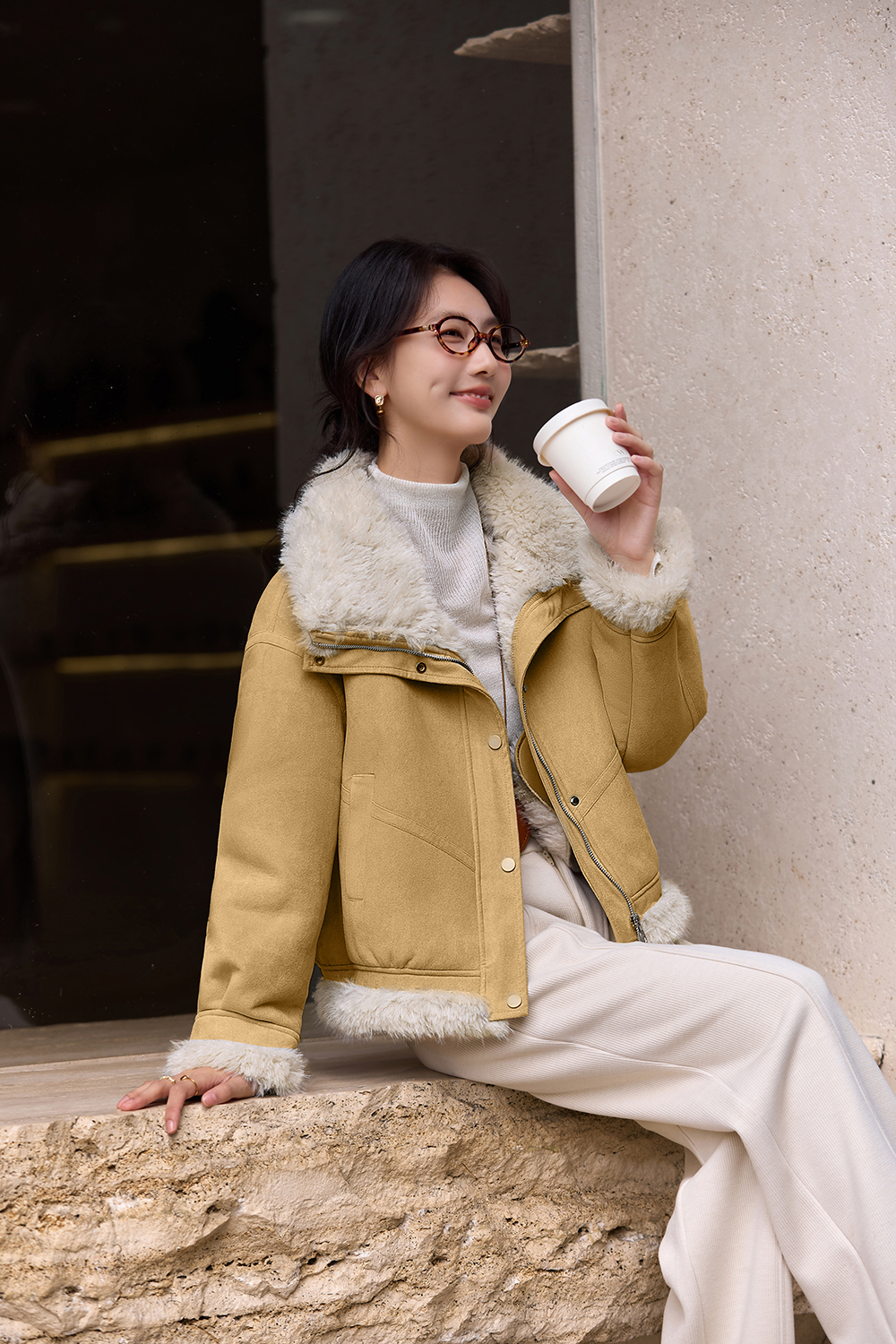 Fur Collar Shearling-Lined Short Coat