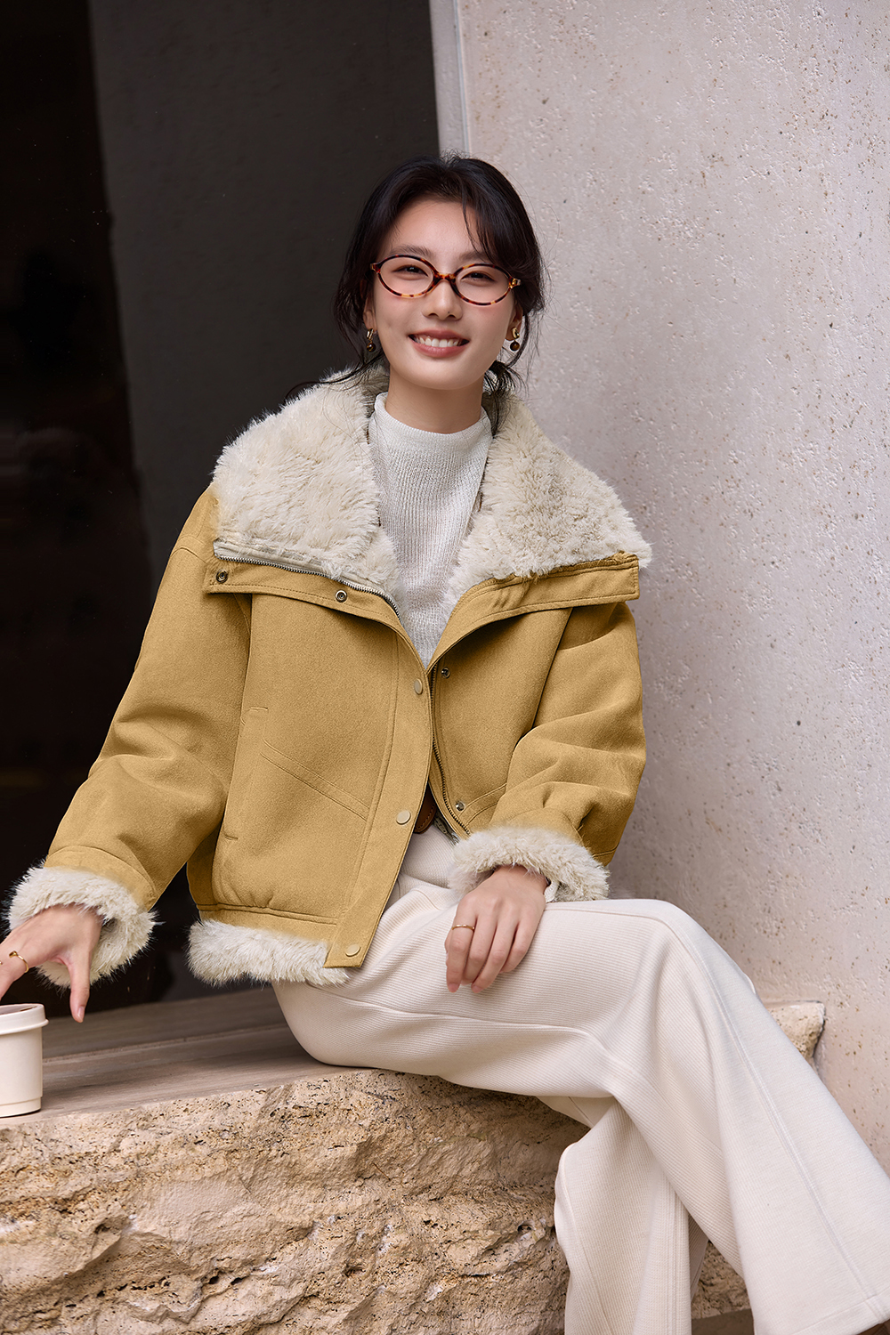 Fur Collar Shearling-Lined Short Coat