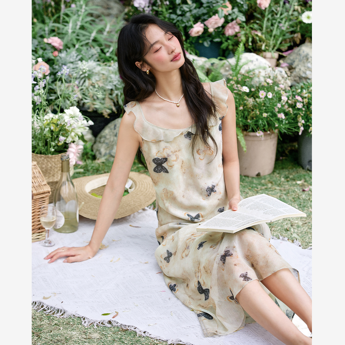 U-Neck Butterfly Suspender Dress