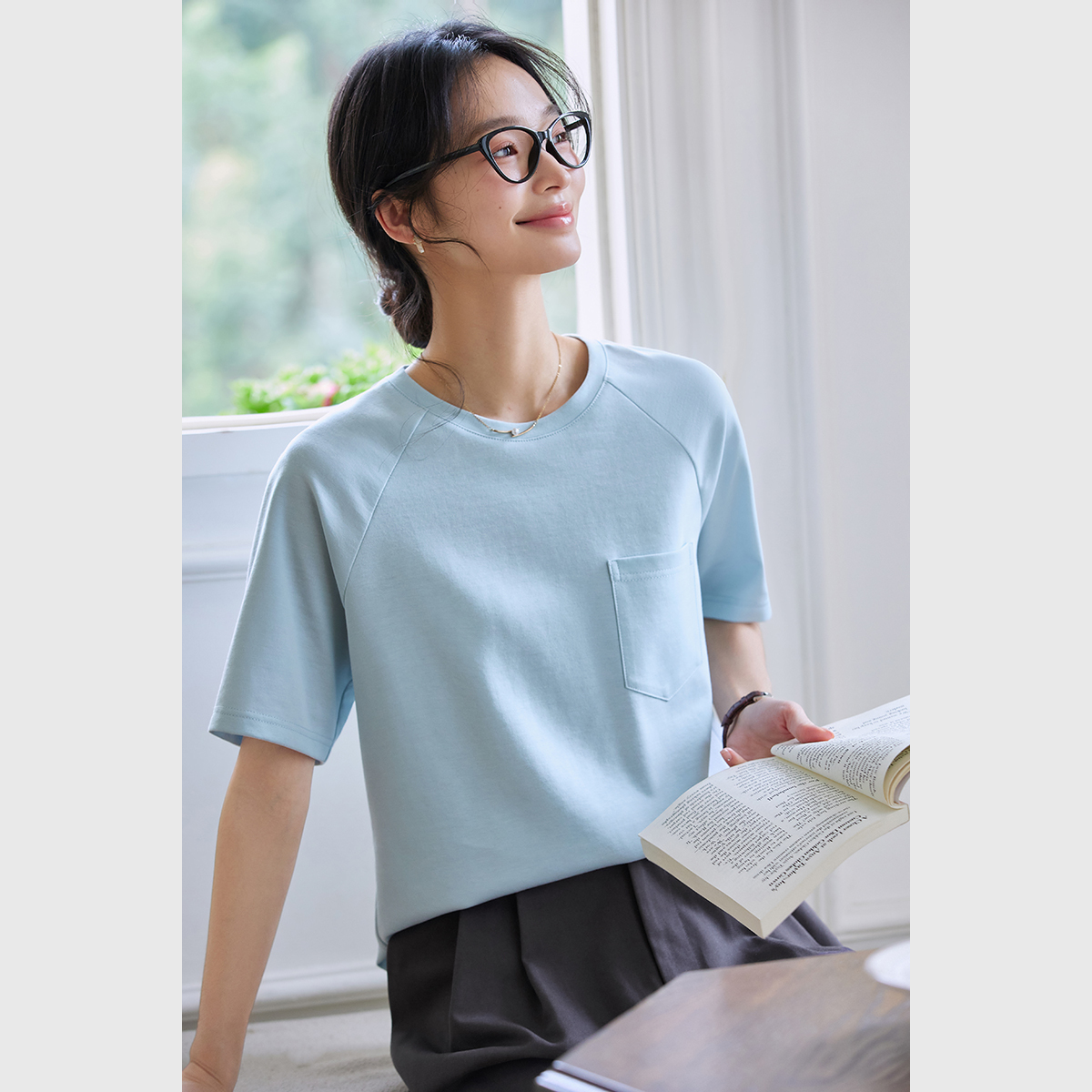 Loose T-Shirt With Patch Pockets