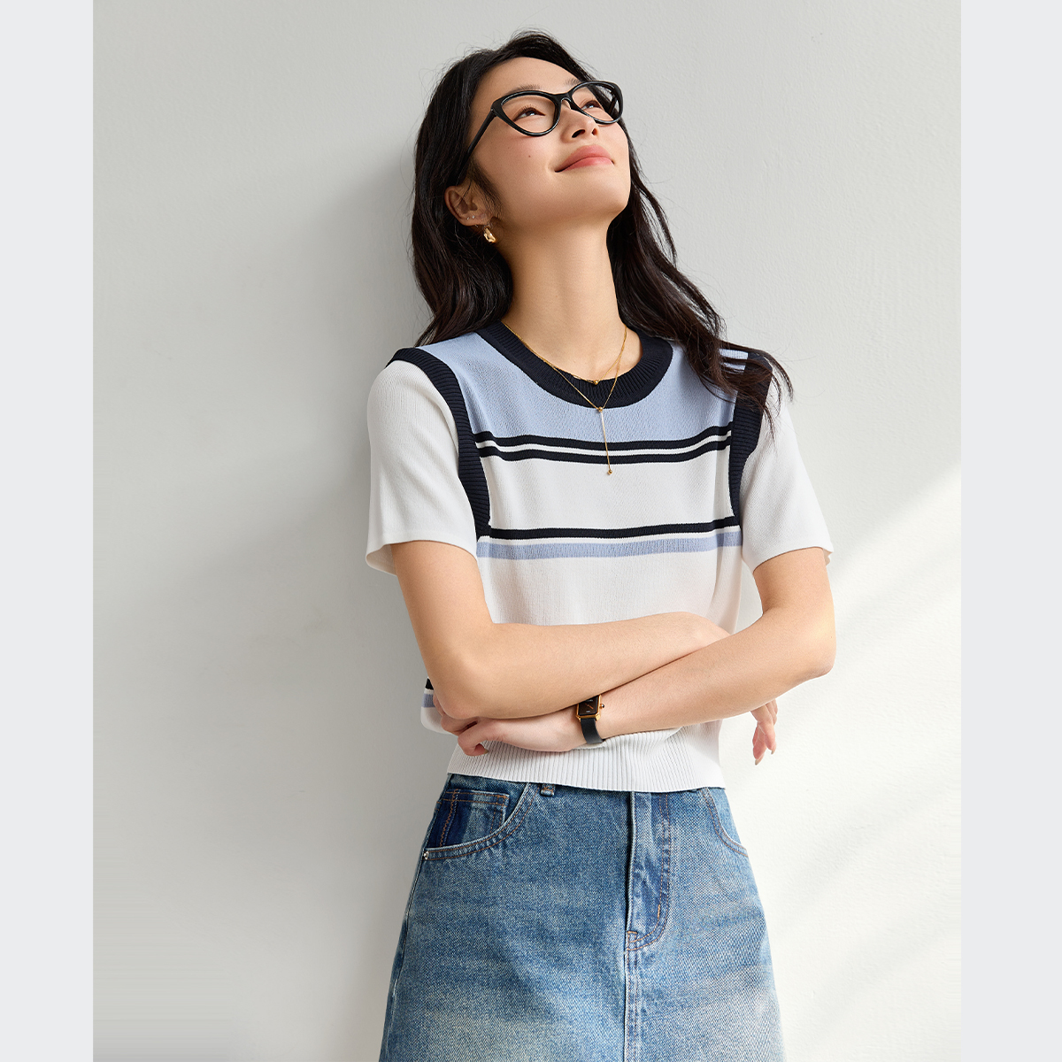 Contrast Striped Round Neck Sweater