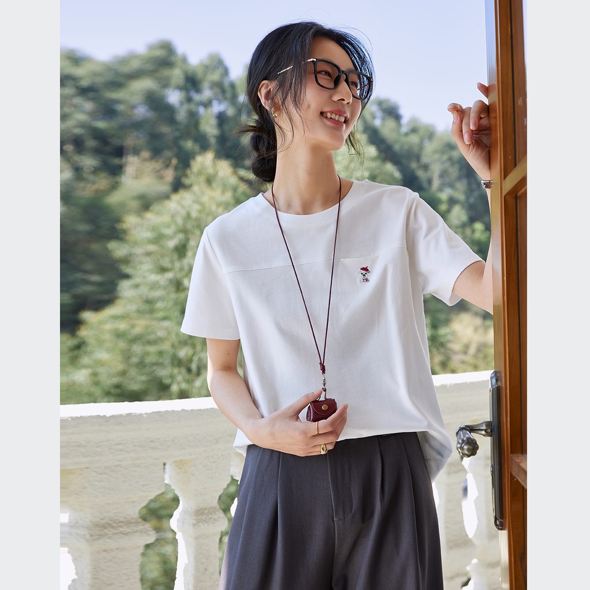 Animal Embroidery Straight T-Shirt