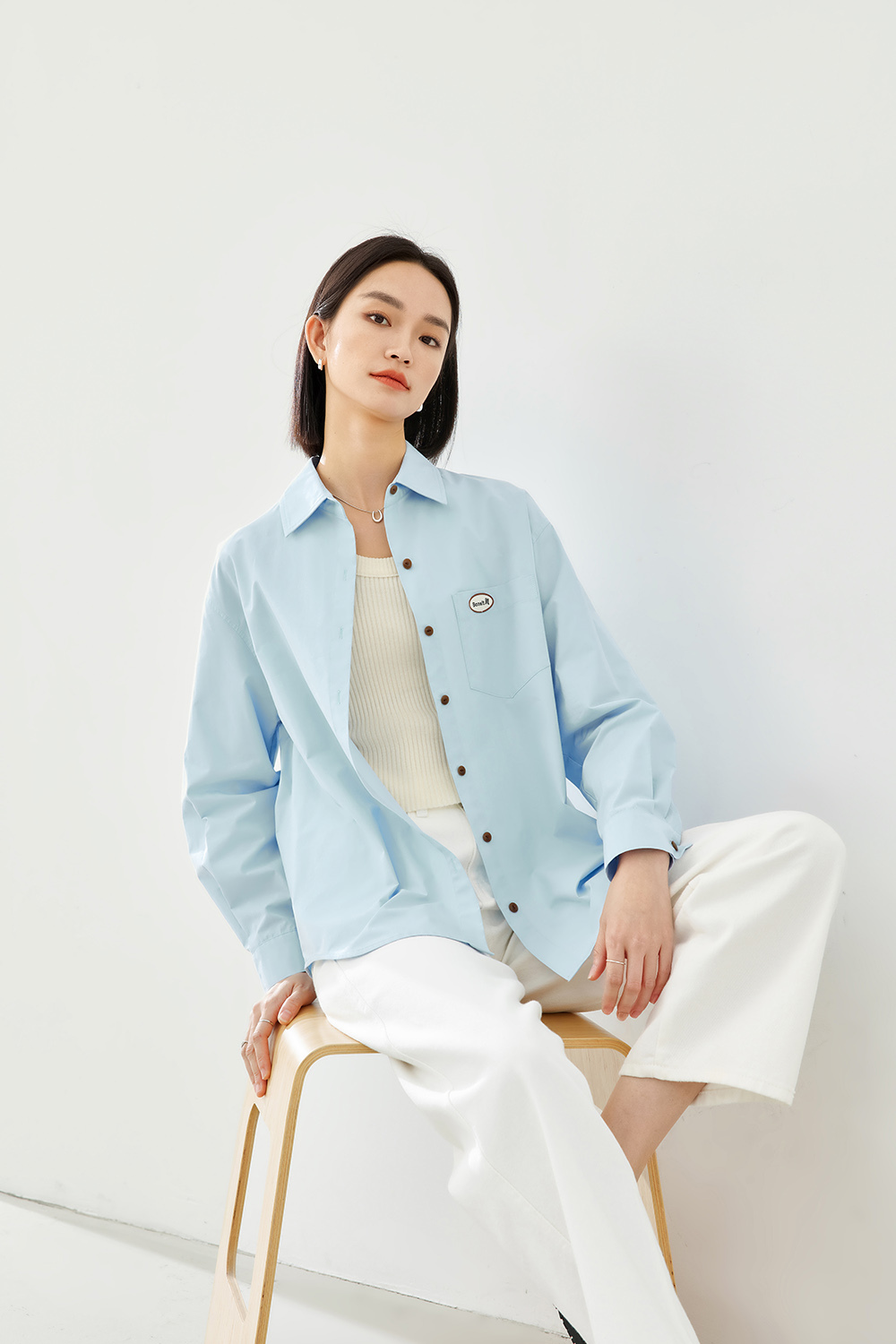 Versatile cotton shirt