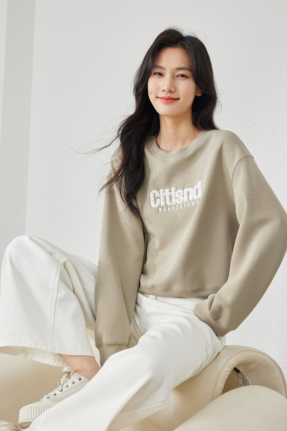 beaded embroidered sweatshirt-VIMLYSTORE