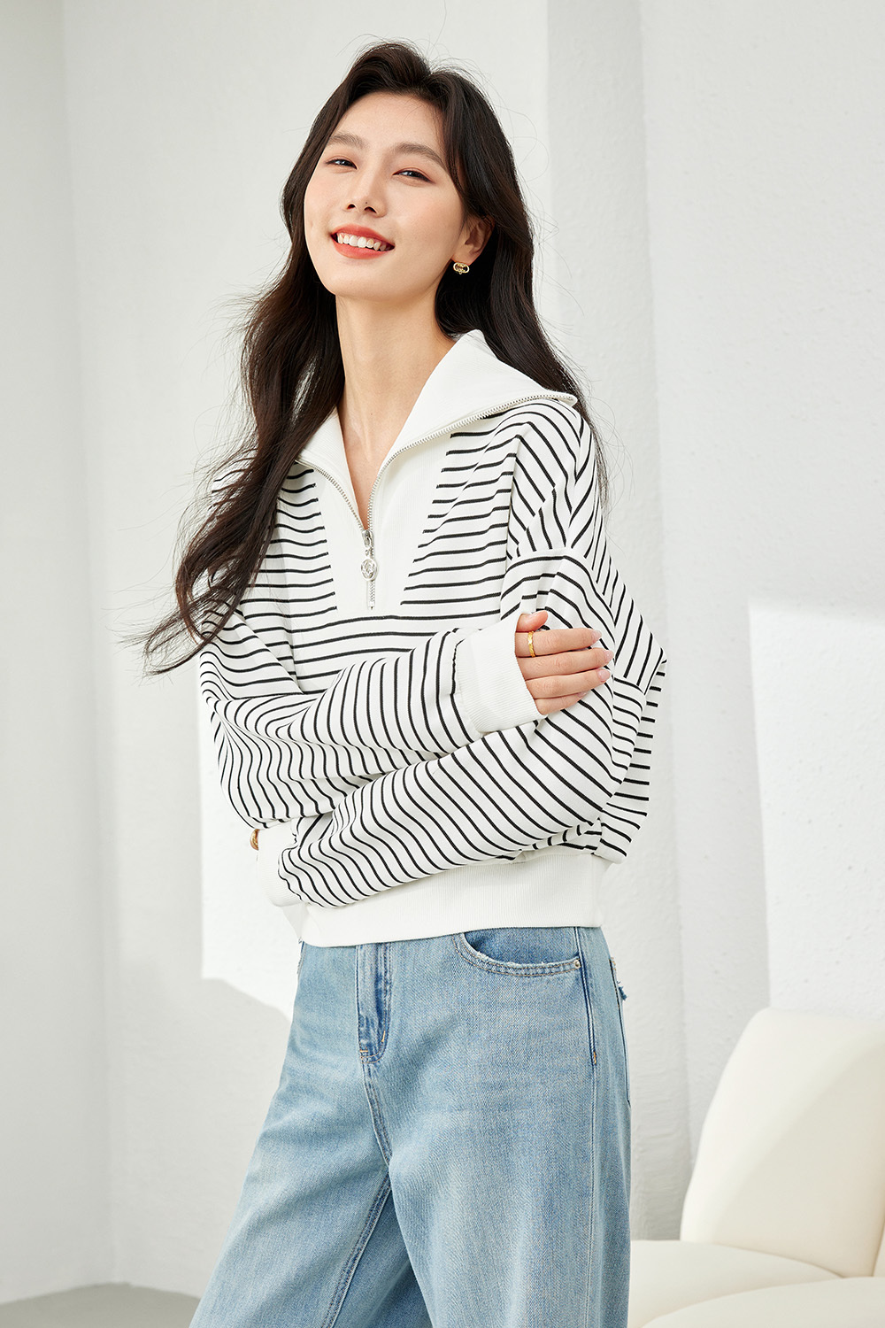 Fashionable Striped sweatshirt