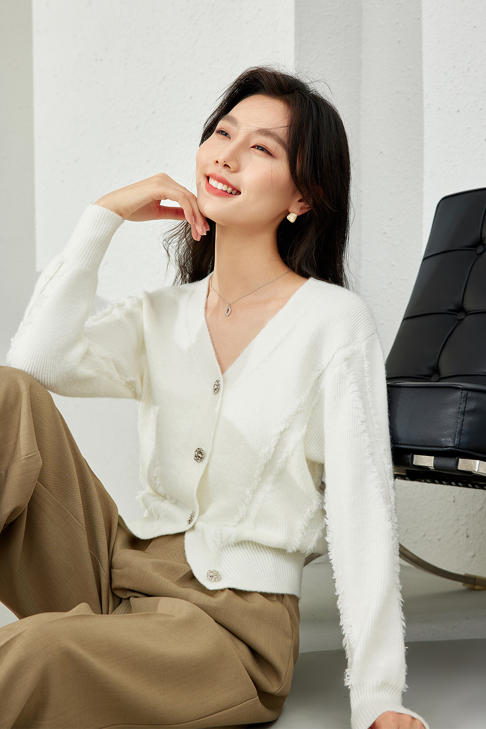 Casual V-Neck Knitted Cardigan