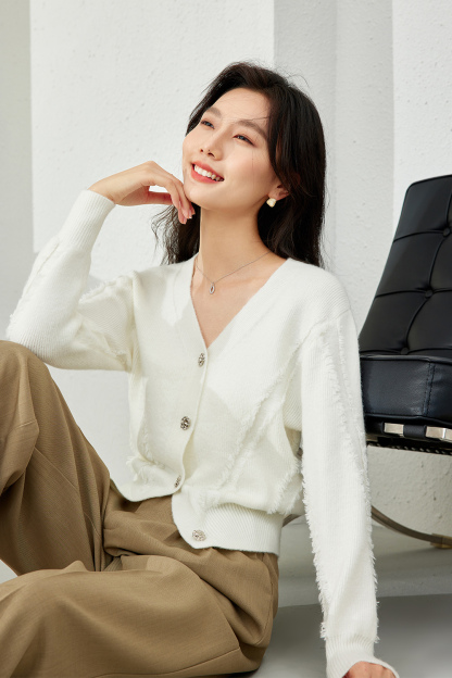 Casual V-Neck Knitted Cardigan