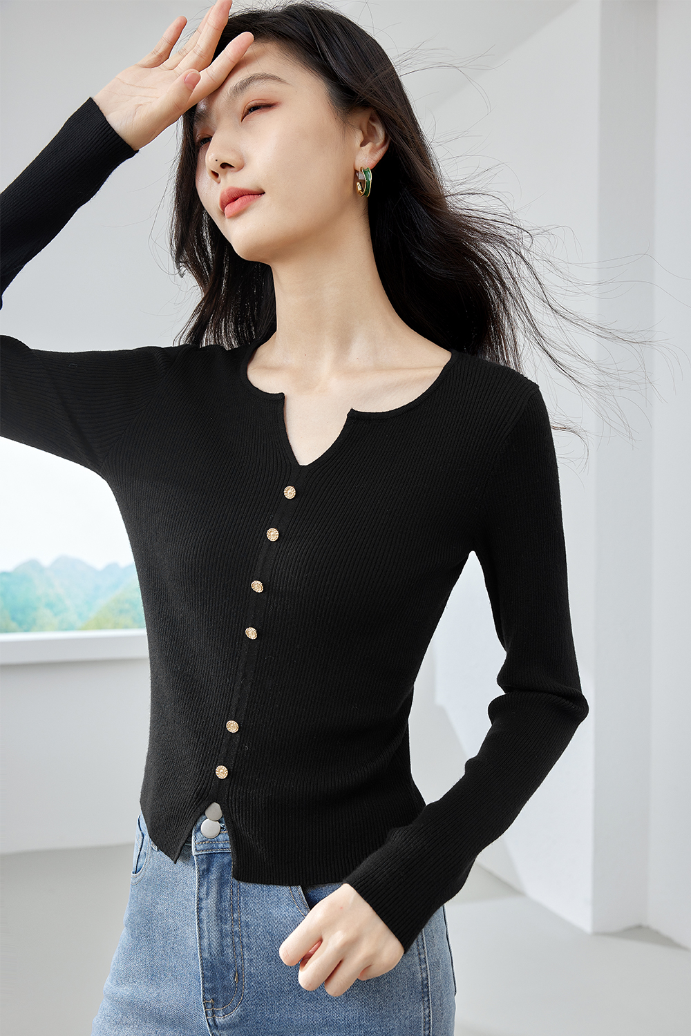 Thin V-neck knit Sweater-VIMLYSTORE