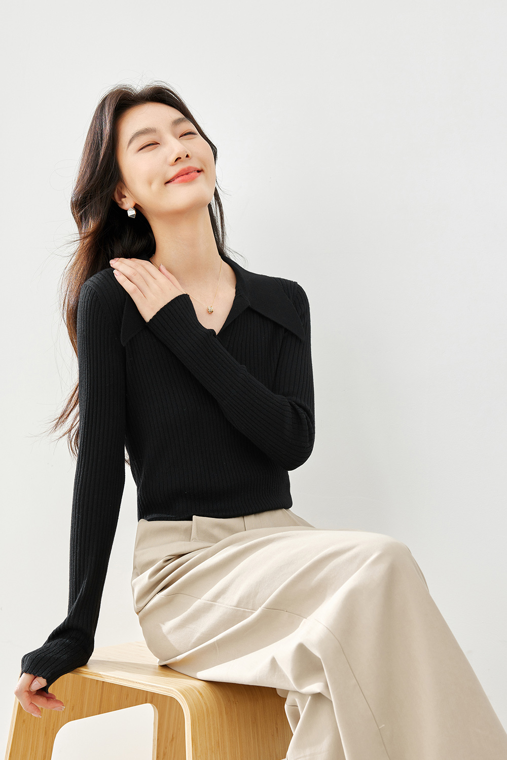 Slimming V-Neck Sweater