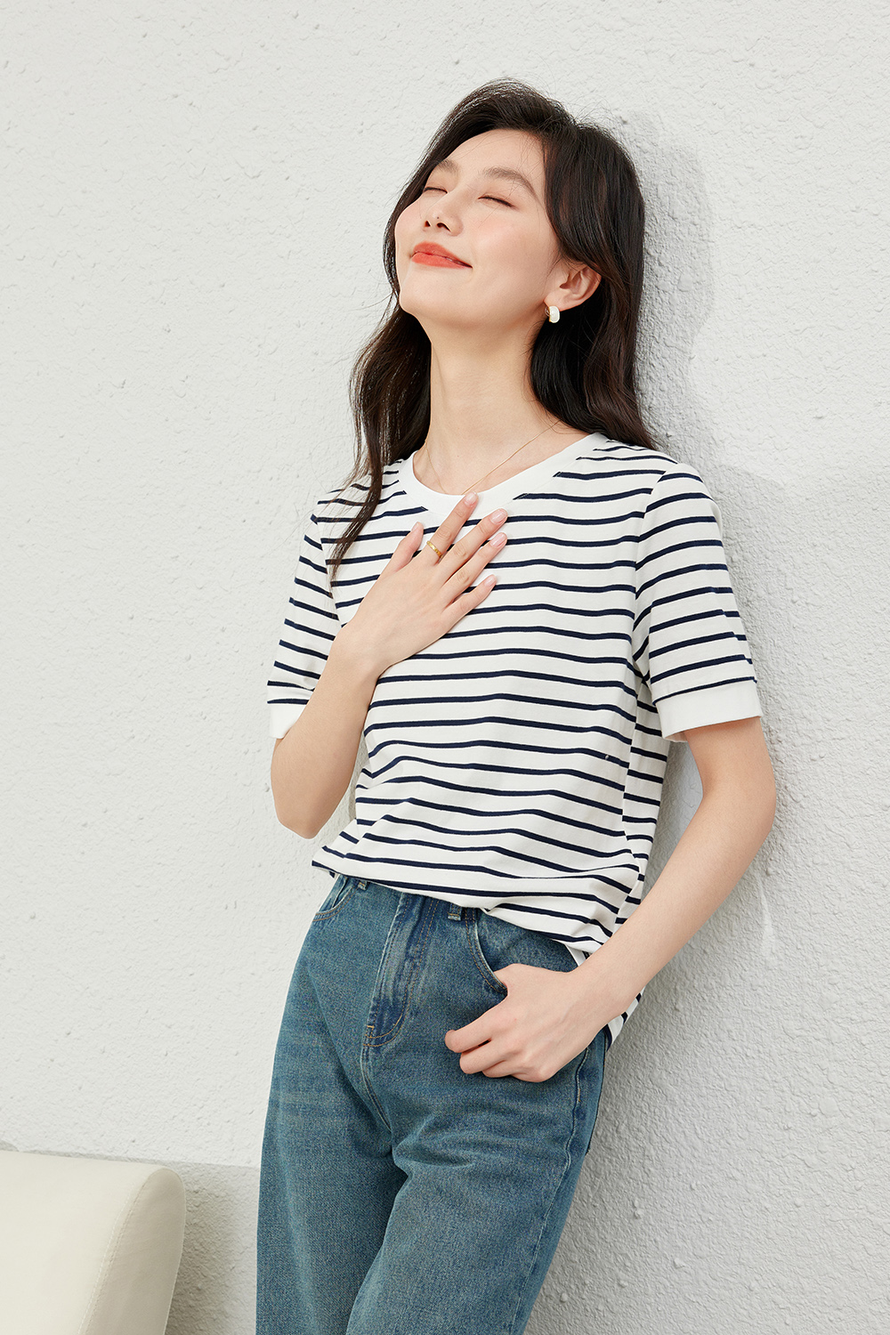 Minimalist Striped Round Neck T-Shirt-VIMLYSTORE