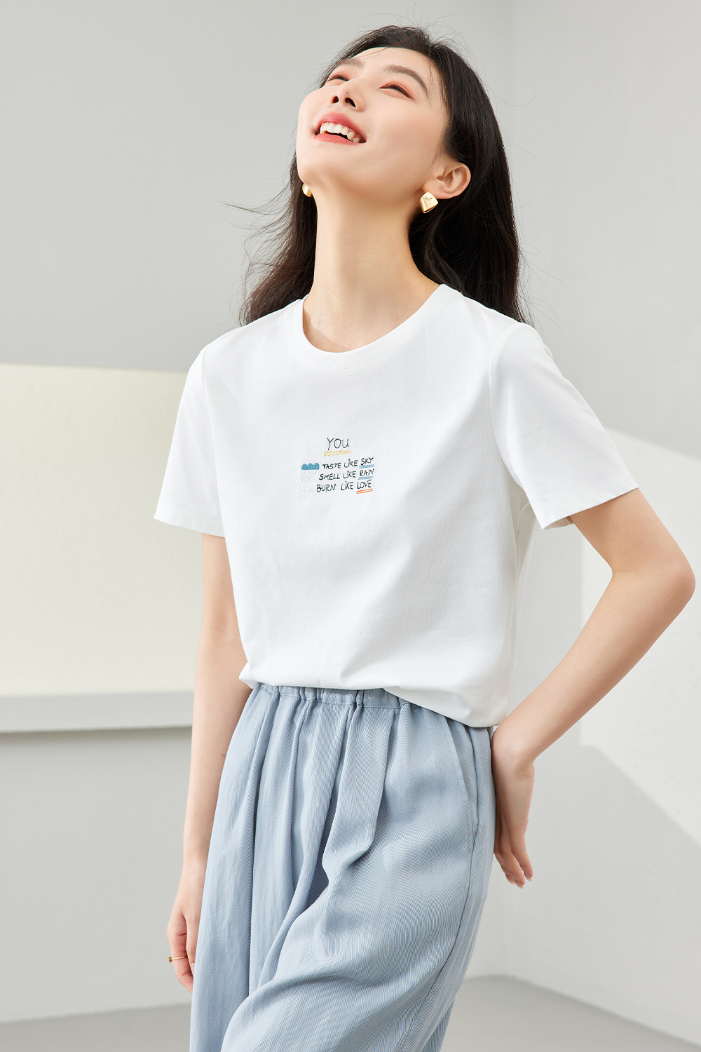 Colorful Embroidered T-Shirt-VIMLYSTORE
