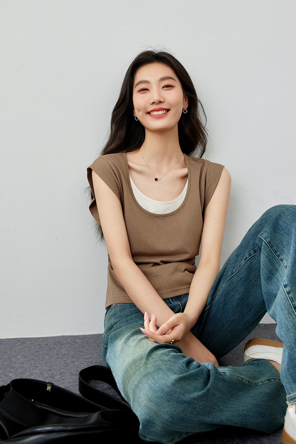 Fake Two-Piece Contrasting Color T-Shirts