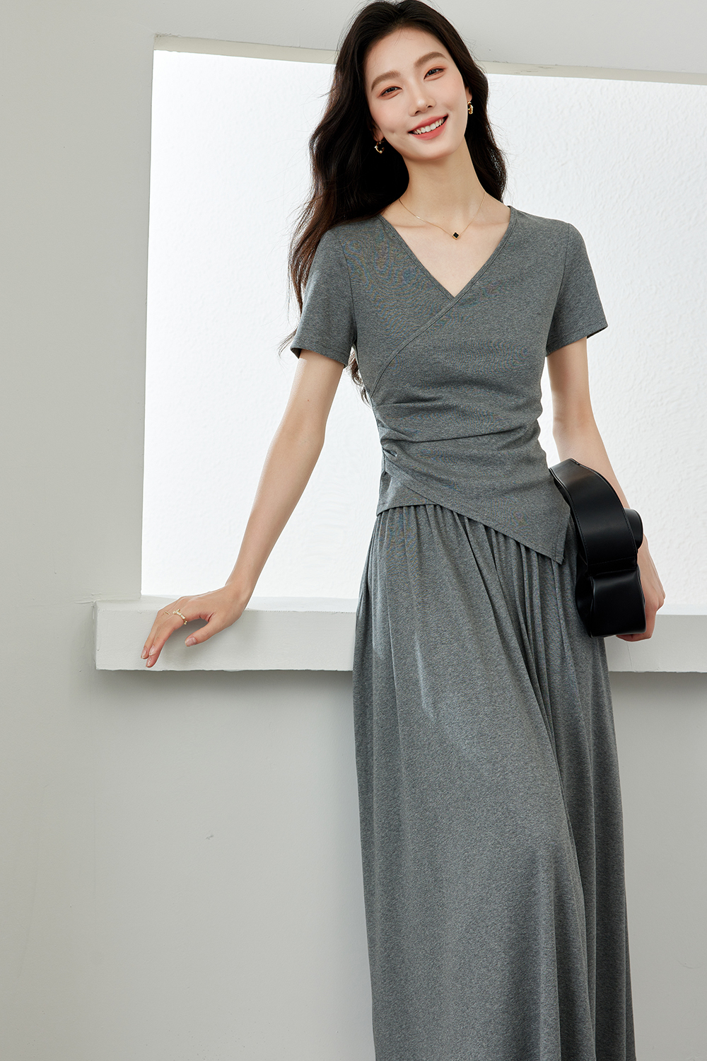 Simple And Elegant Knitted Suit