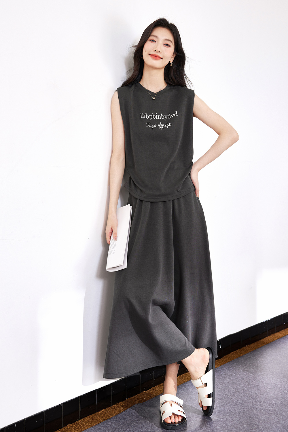 (暂无定价)Fashionable Printed Temperament Suit