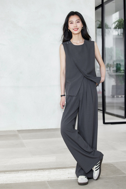 At Will Fashionable Minimalist Suit