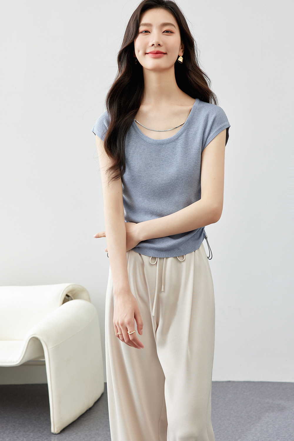 U-Neck Sleeveless Sweater