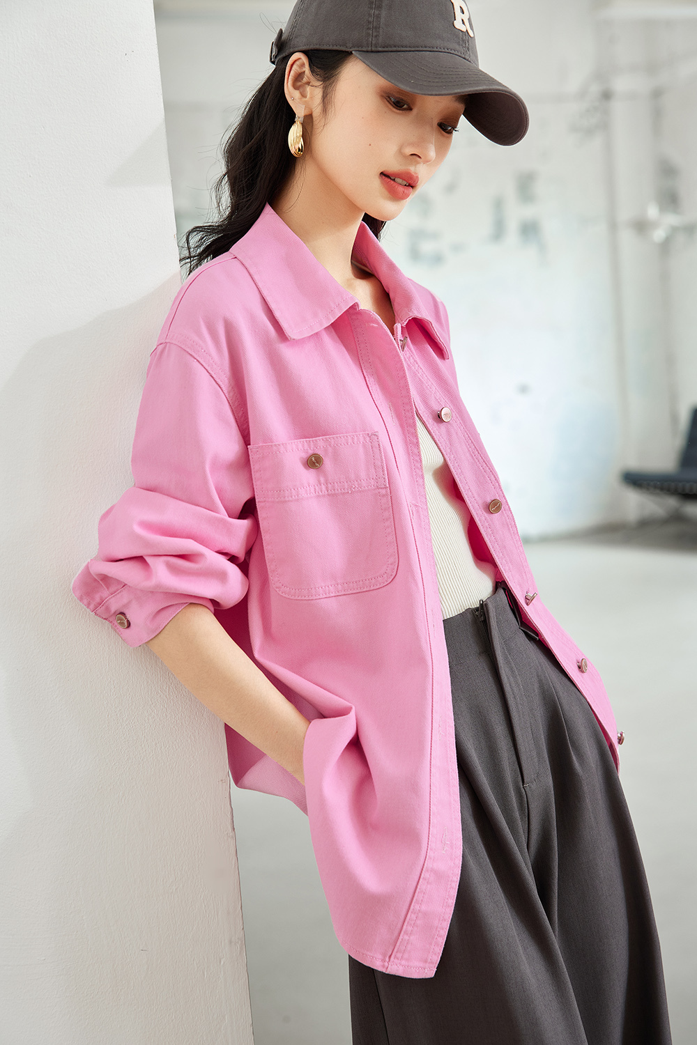 Age-Reducing Pure Cotton Denim Jacket