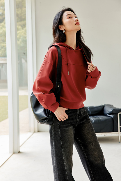 Fashionable Casual Silhouette Sweatshirt