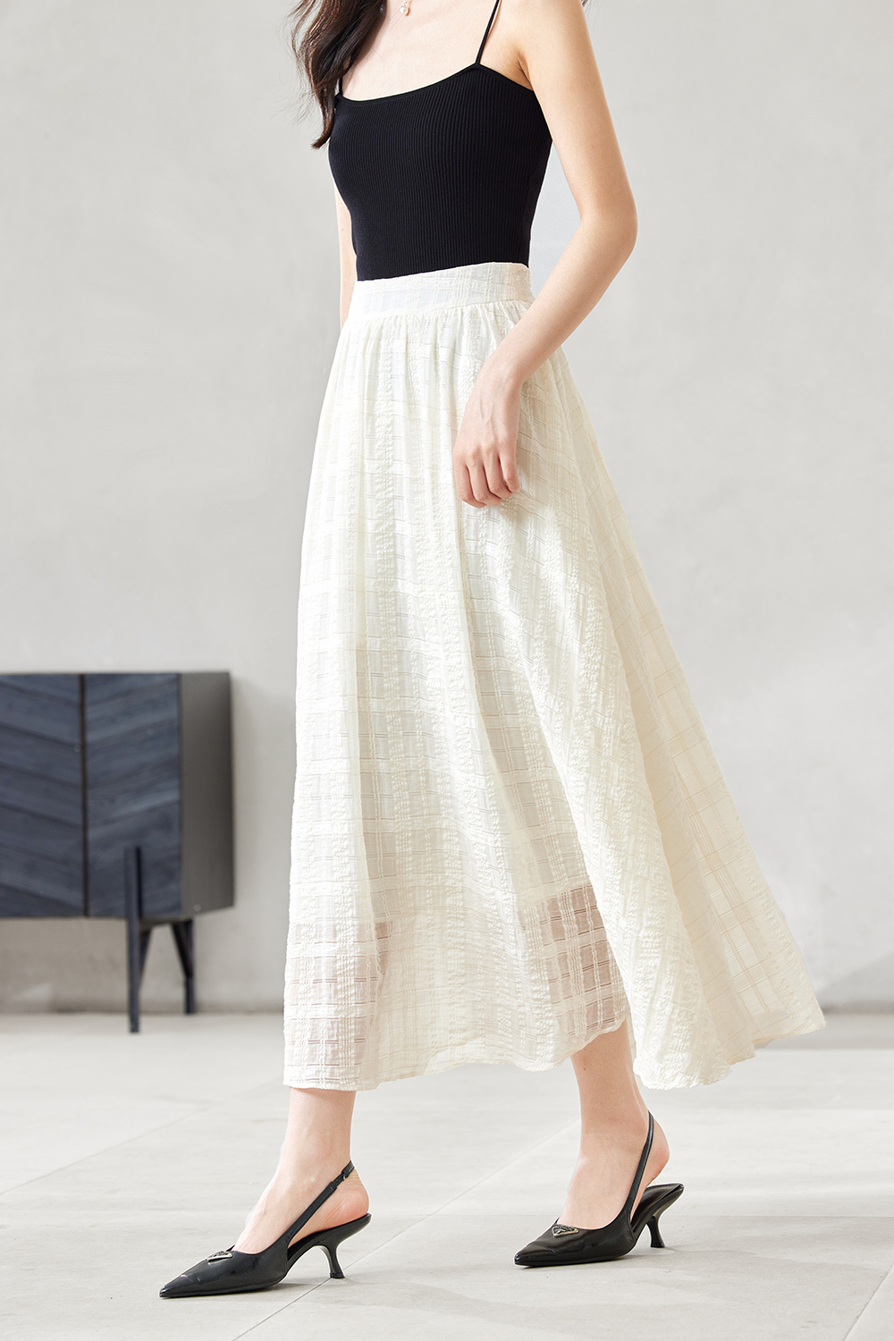 Dark Grid Big Hem Midi Skirt