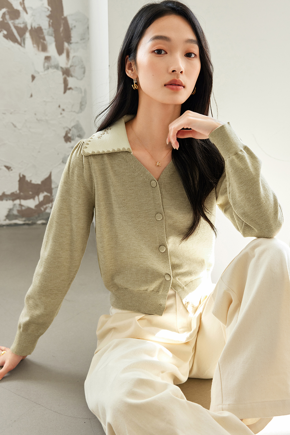 Retro Embroidered Knitted Cardigan