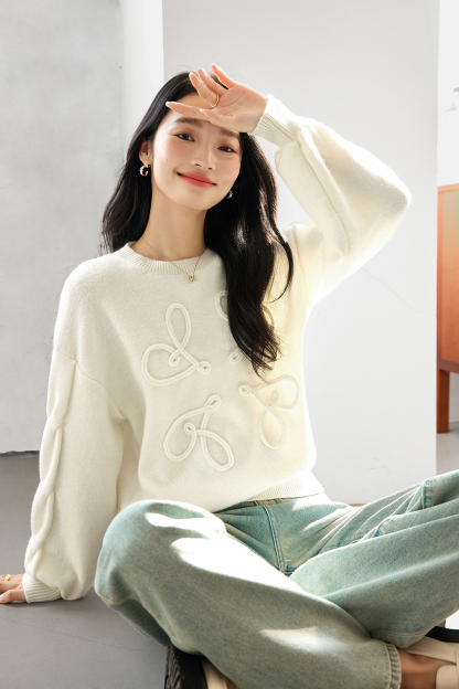 3D Line Design Sweater