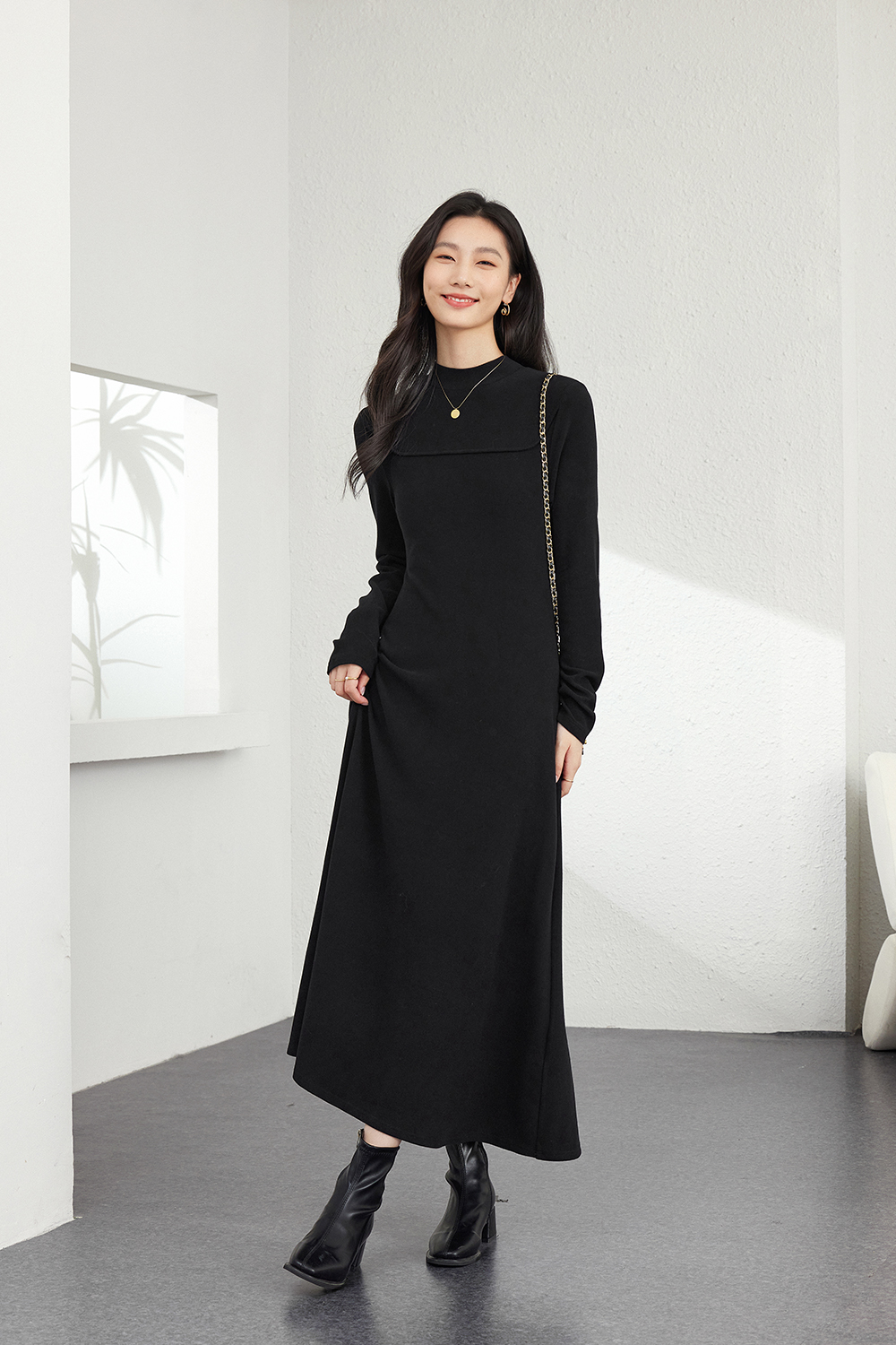 Inner waist-cinched knitted dress