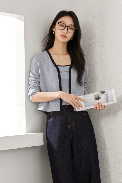Simple Contrasting Knitted Two-Piece Suit