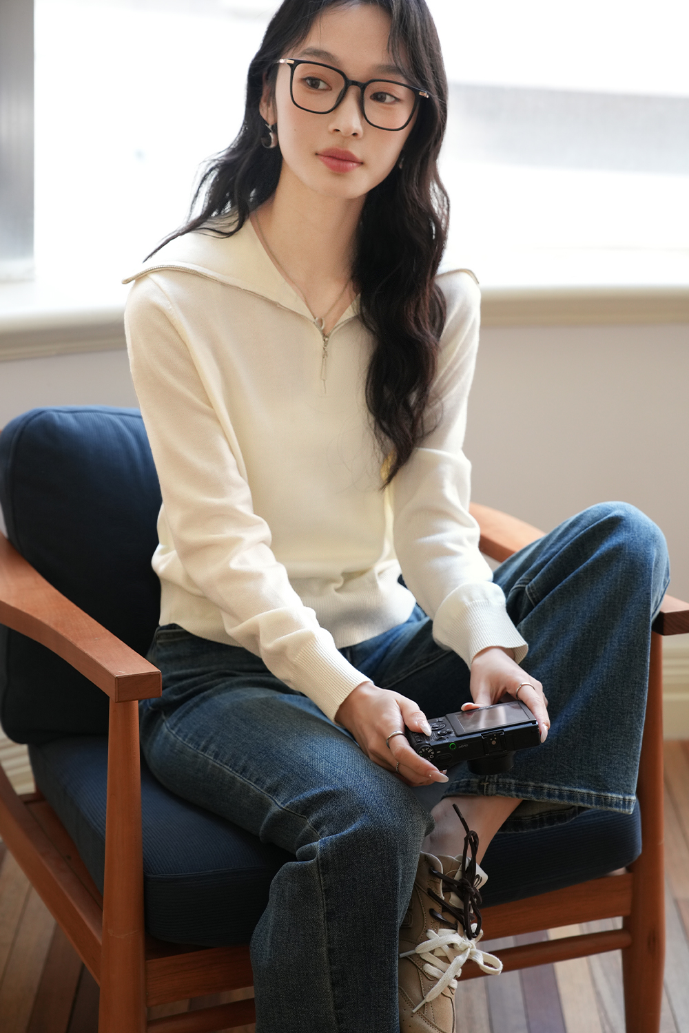 Simple Zippered Knitwear
