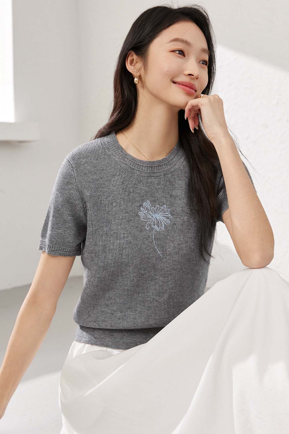 Flower Embroidered Loose Sweater-VIMLYSTORE