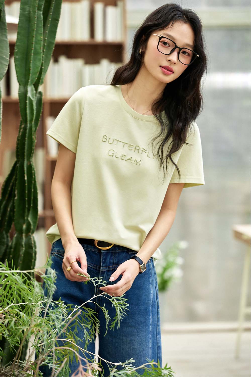 Embossed Texture Feel Embroidered T-Shirt