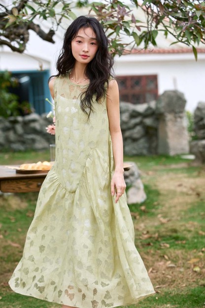 Dark Pattern Jacquard Loose Vest Dress