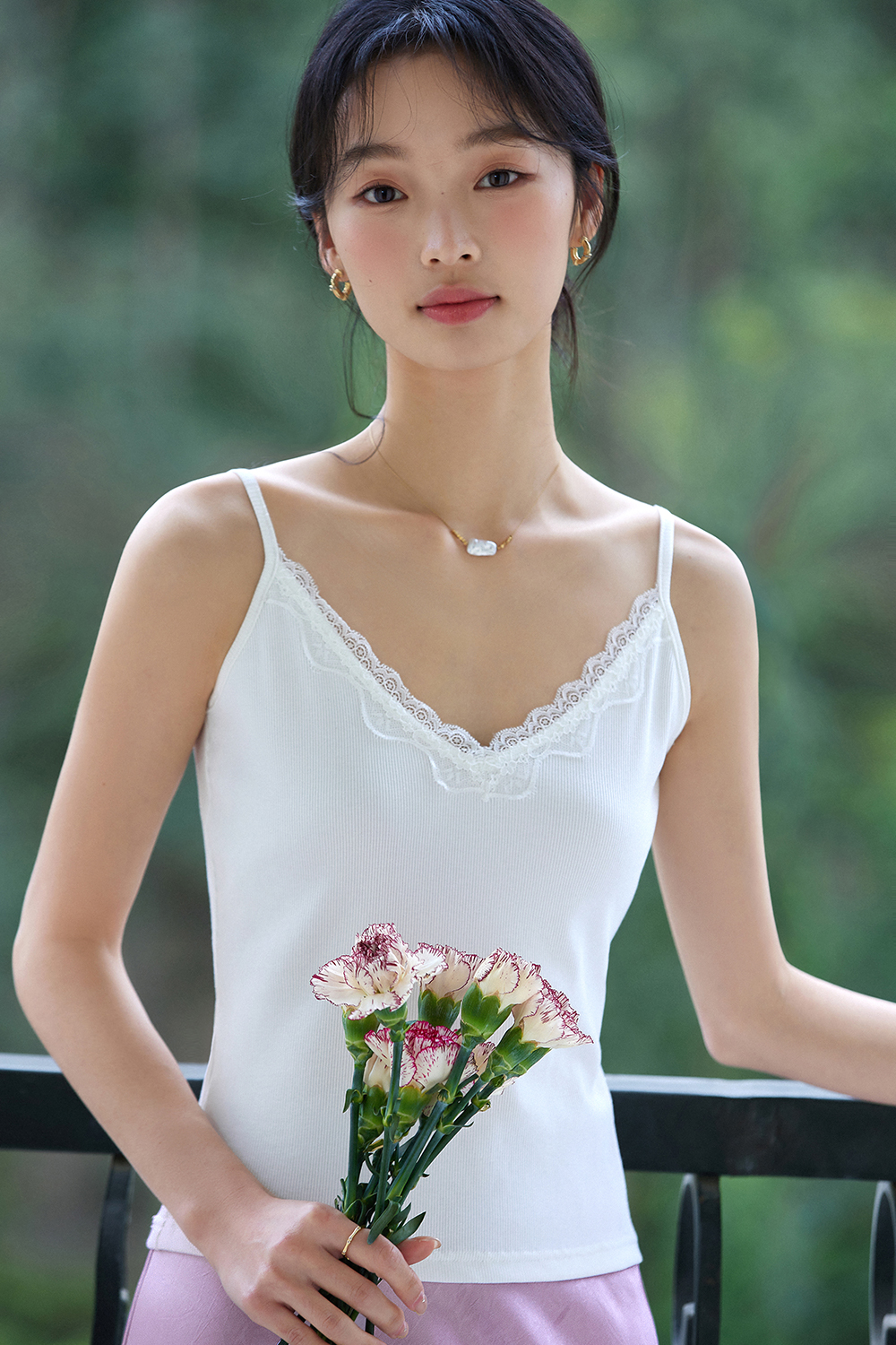 V-Neck Lace Camisole-VIMLYSTORE