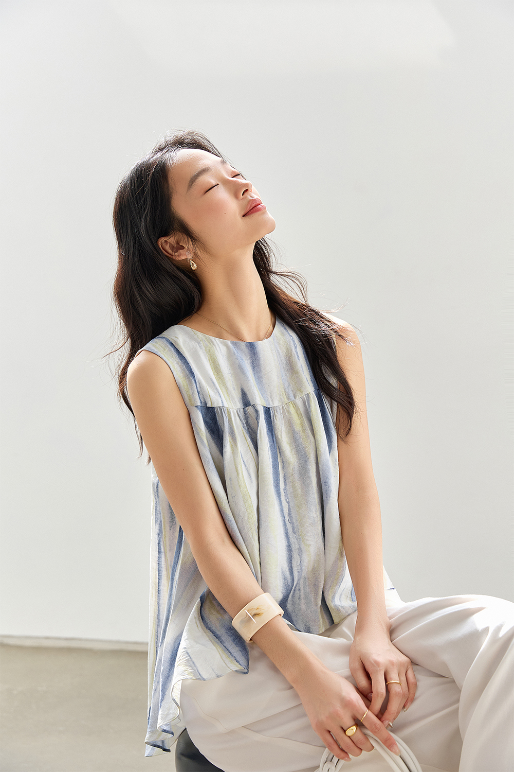 Stylish And Elegant Round Neck Shirt