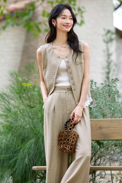 Wrinkled Lace Vest Suit