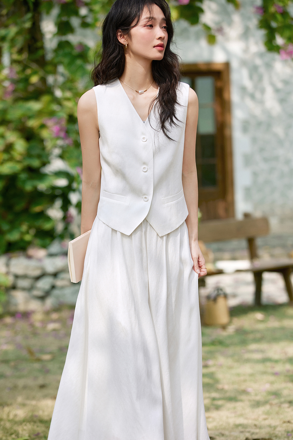 Off-White Simple Two-Piece Suit