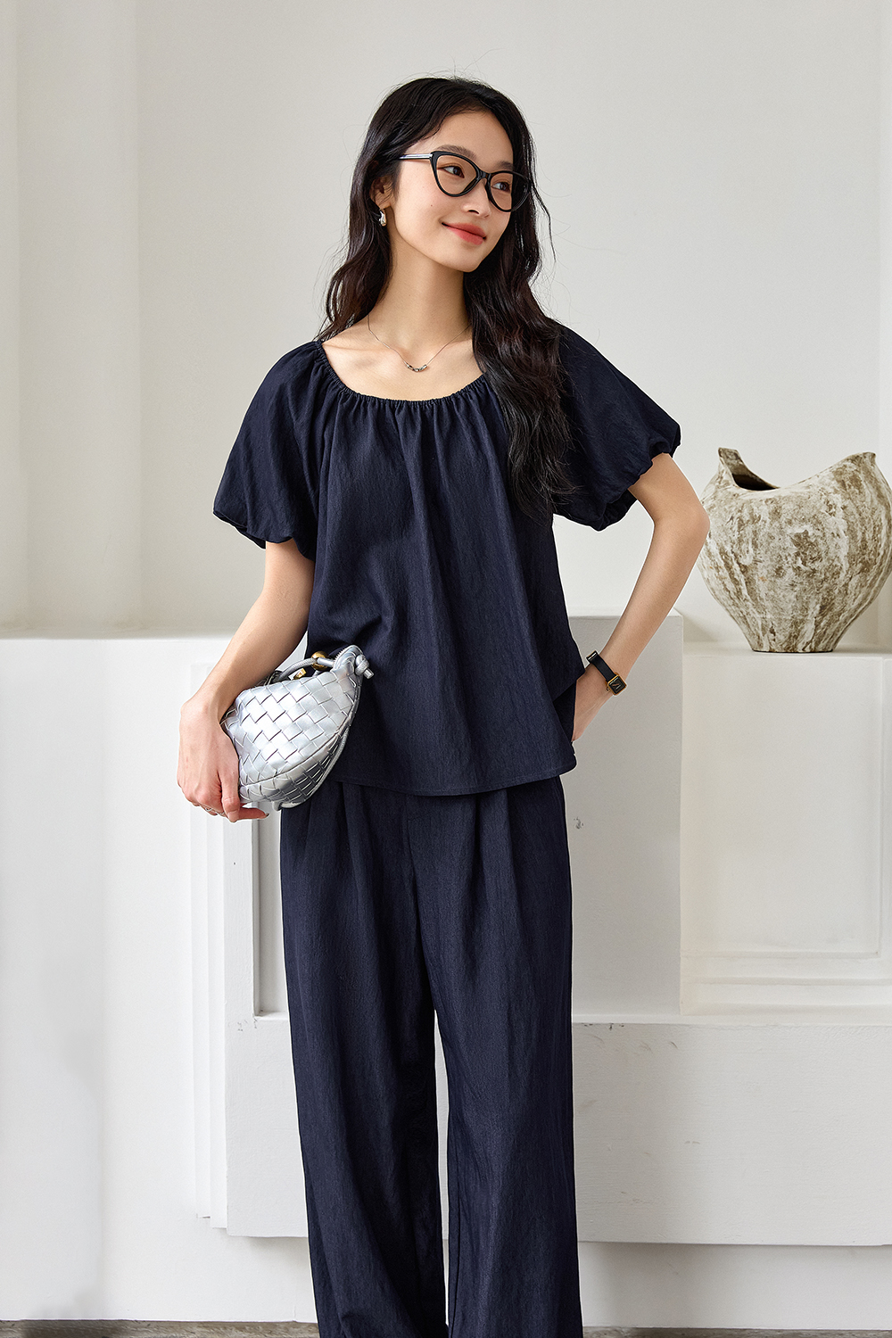 Simple-Chic Puff-Sleeve Top with High-Waist Wide-Leg Pants Set