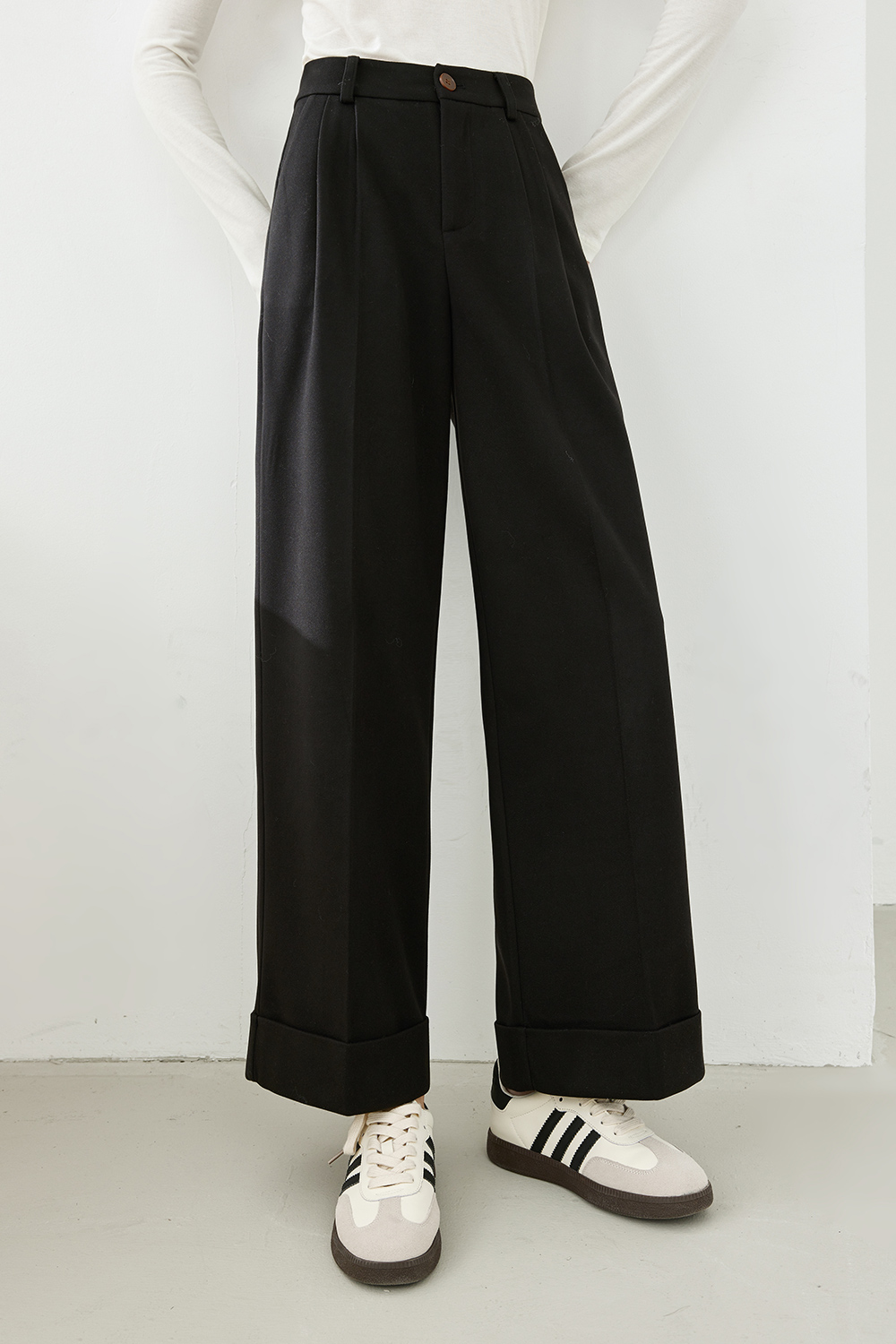 Solid color wide leg pants