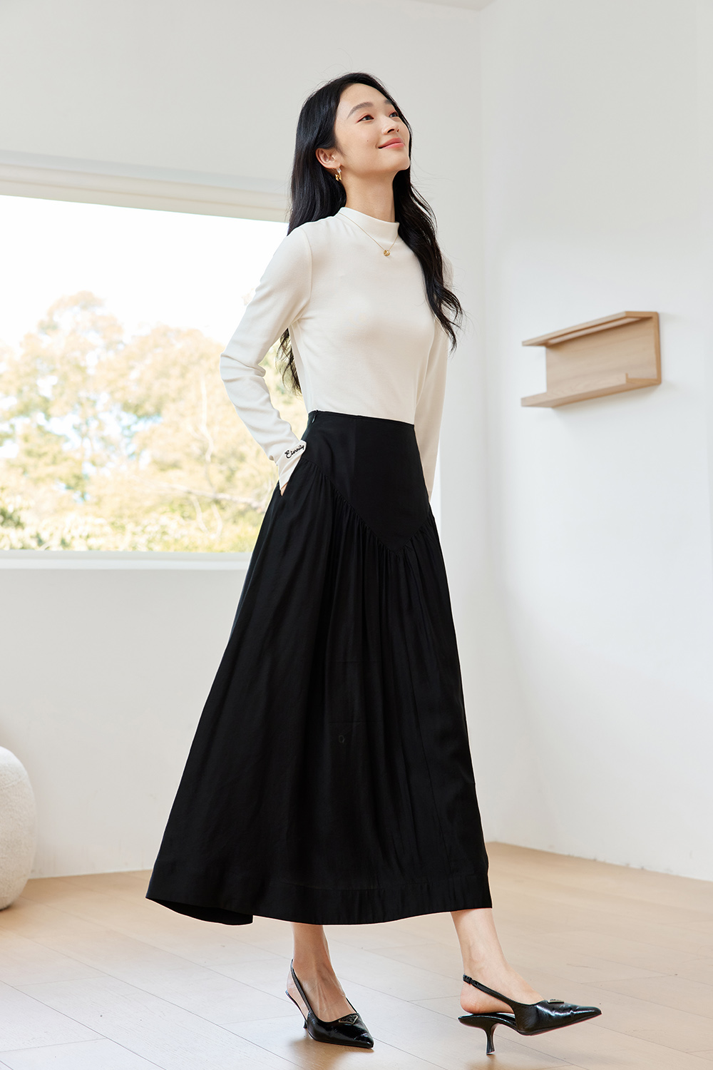 Elegant Pleated Skirt.
